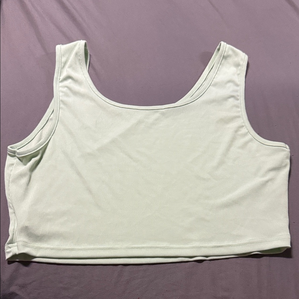 SHEIN Light Green Ribbed Crop Top